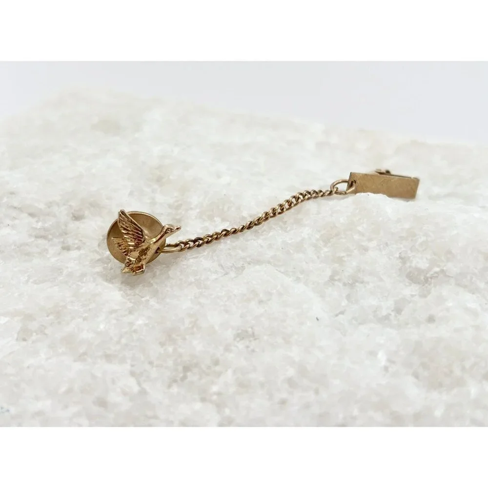 Vintage Bird Themed Men's Gold Tone Tie Tack / Pin / clip with Chain - Picture 2 of 8
